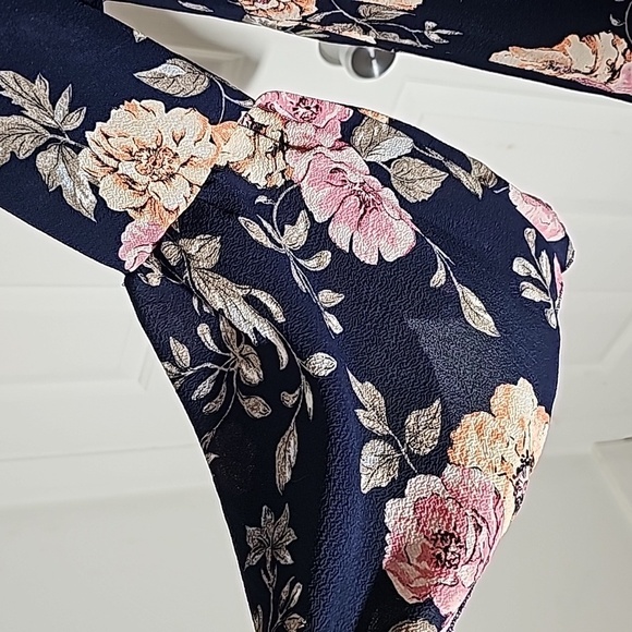 PROFILE ,women's blouse. Navy blue with floral design. Fairycore. Ruffle… - Picture 3 of 6